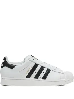 adidas: Белые кроссовки  Superstar