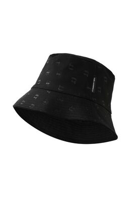 Karl Lagerfeld: Панама 