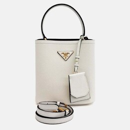 Prada: Белая сумка-шоппер 
