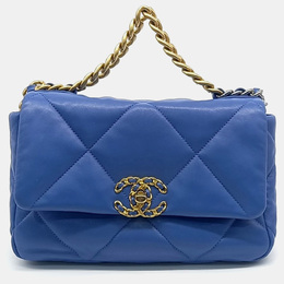 Chanel: Голубая сумка 