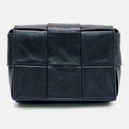 Bottega Veneta: Чёрная сумка  Candy Cassette