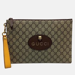 Gucci: Бежевый клатч  GG Supreme