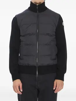 Moncler: Чёрная куртка 