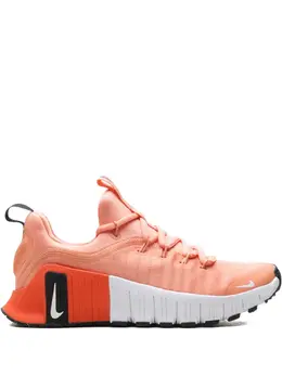 Nike: Оранжевые кроссовки 