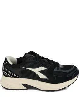 Diadora: Чёрные кроссовки 