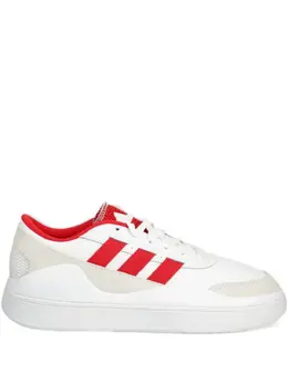 adidas: Белые кроссовки 