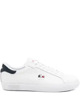 Lacoste: Белые кроссовки  Powercourt