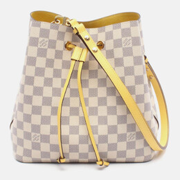 Louis Vuitton: Белая сумка 