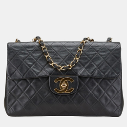 Chanel: Чёрная сумка 