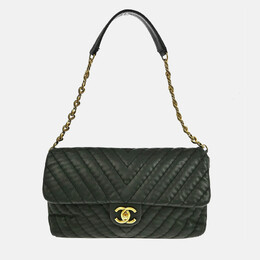 Chanel: Чёрная сумка 