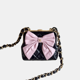 Chanel: Чёрная сумка 