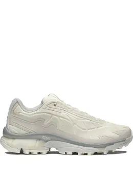 Salomon: Белые кроссовки 