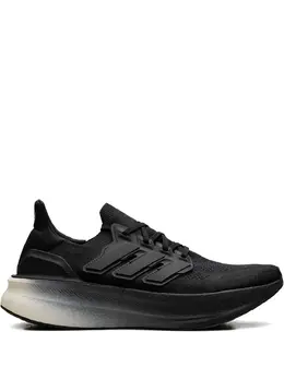 adidas: Чёрные кроссовки  UltraBoost