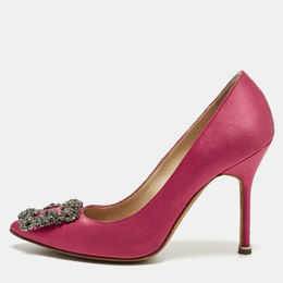 Manolo Blahnik: Розовые туфли  Hangisi