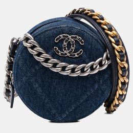 Chanel: Блакитні клатчі 
