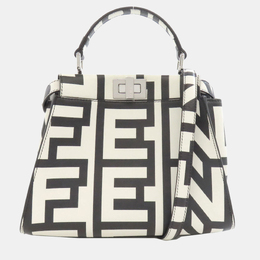 Fendi: Чорні сумки  Peekaboo
