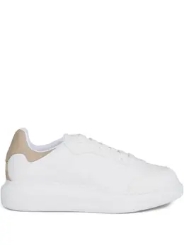 Alexander McQueen: Белые кроссовки 