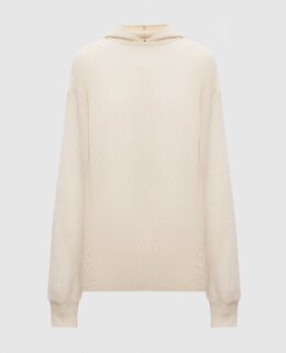 Loro Piana: Білі светри 