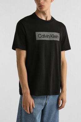 Calvin Klein: Летняя футболка 