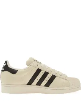 adidas: Белые кроссовки  Superstar
