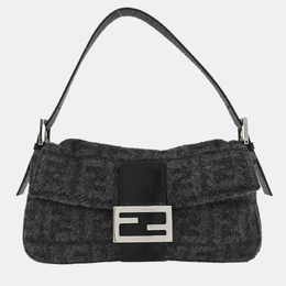 Fendi: Сірі сумки  Baguette
