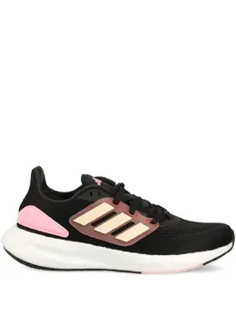 adidas: Чёрные кроссовки  PureBoost