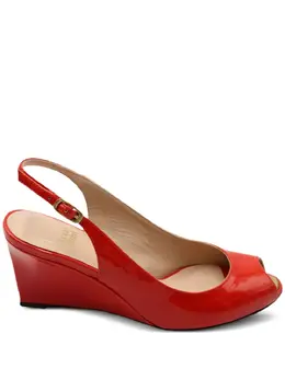 Stuart Weitzman: Красные сандалии 