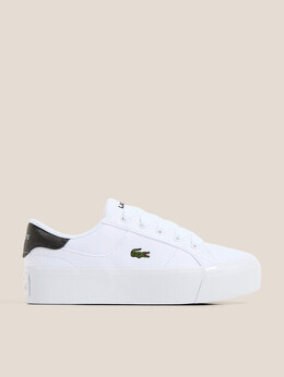 Lacoste: Белые кроссовки 