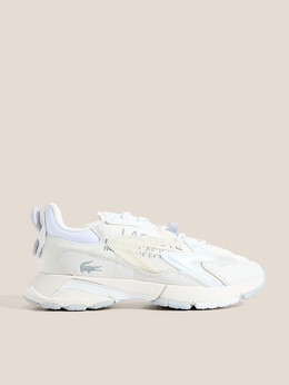Lacoste: Бежевые кроссовки 