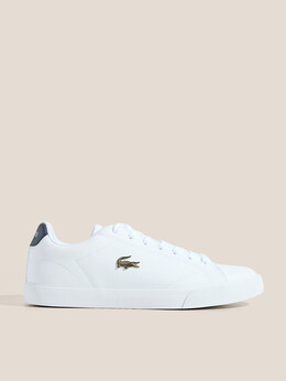 Lacoste: Белые кроссовки 