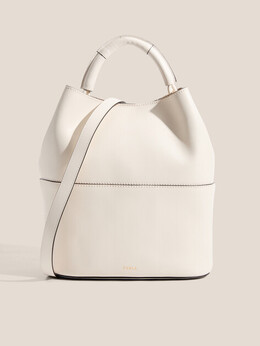 Furla: Белая спортивная сумка 