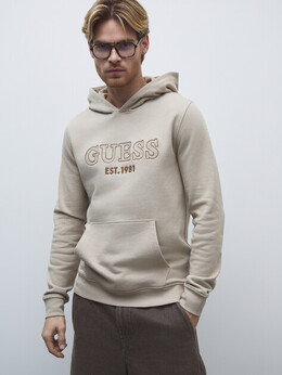 Guess: Бежевая толстовка 