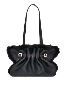 Ferragamo: Чёрная сумка  Gancio