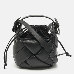 Bottega Veneta: Чорні сумки  Intrecciato