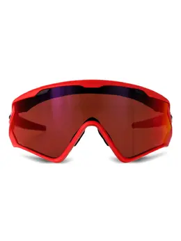 Oakley: Красная куртка 