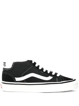 Vans: Чёрные кроссовки 