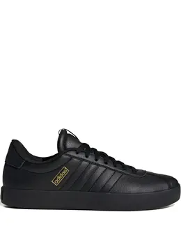 adidas: Чёрные кроссовки 