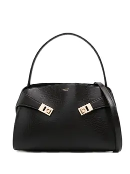 Ferragamo: Чёрная сумка 