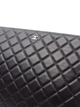 CHANEL Pre-Owned: Чёрный клатч 