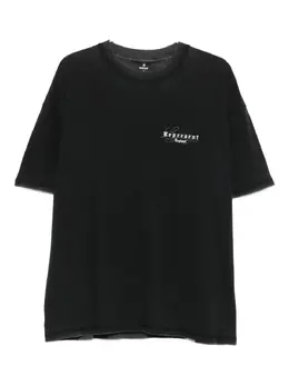 Represent: Чёрная футболка 