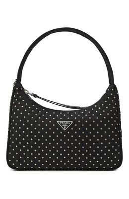 Prada: Чёрная сумка 