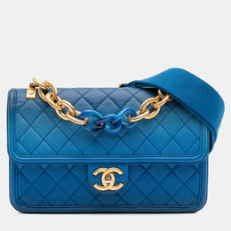 Chanel: Голубая сумка 