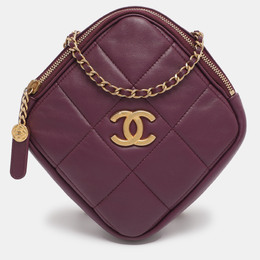 Chanel: Фіолетові клатчі 