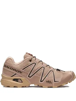 Salomon: Бежевые кроссовки 