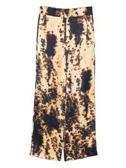 Victoria Beckham: Тёмные брюки 