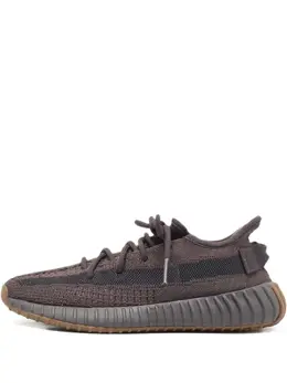 adidas Yeezy: Коричневые кроссовки 