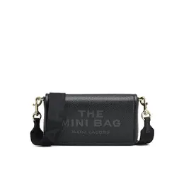 MARC JACOBS: Чёрная сумка 