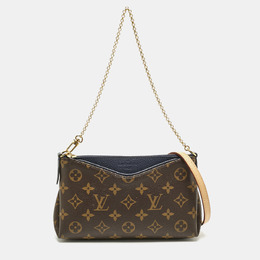 Louis Vuitton: Блакитні клатчі 