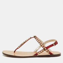 Valentino: Червоні сандалі  Rockstud