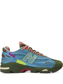 New Balance: Светлые кроссовки 